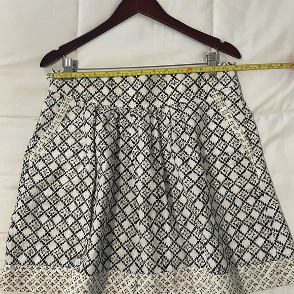 Loft Skirt - Picture 5 of 9